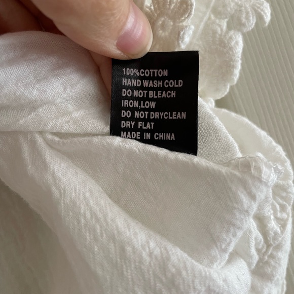 Off the Shoulder White Cotton Blouse - Picture 2 of 6